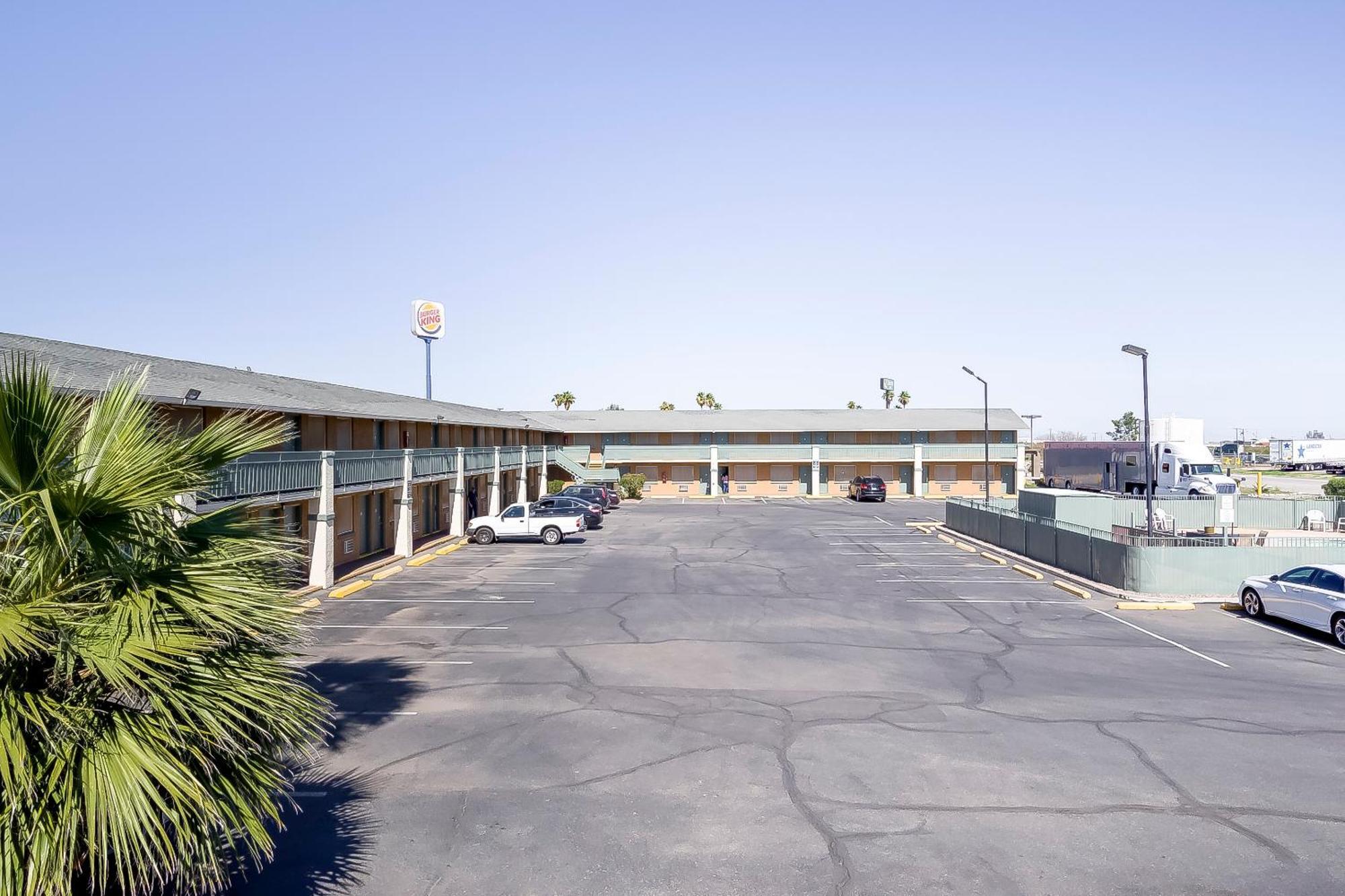 Oyo Hotel Eloy Casa Grande Near I-10 מראה חיצוני תמונה